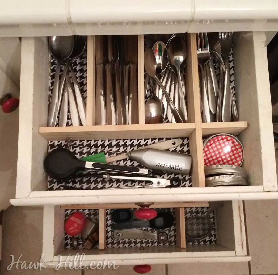 DIY Instructions to make kitchen drawer dividers: Hawk-Hill.com