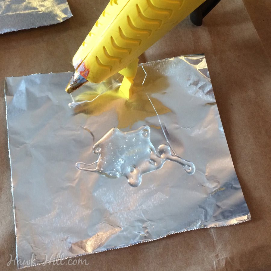 how to make custom shaped metal accents with aluminum foil 03