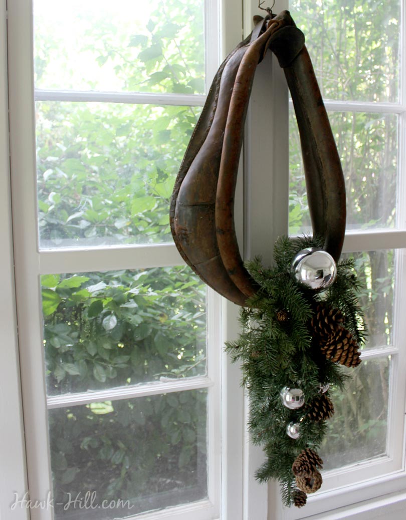Step by step horse harness wreath making