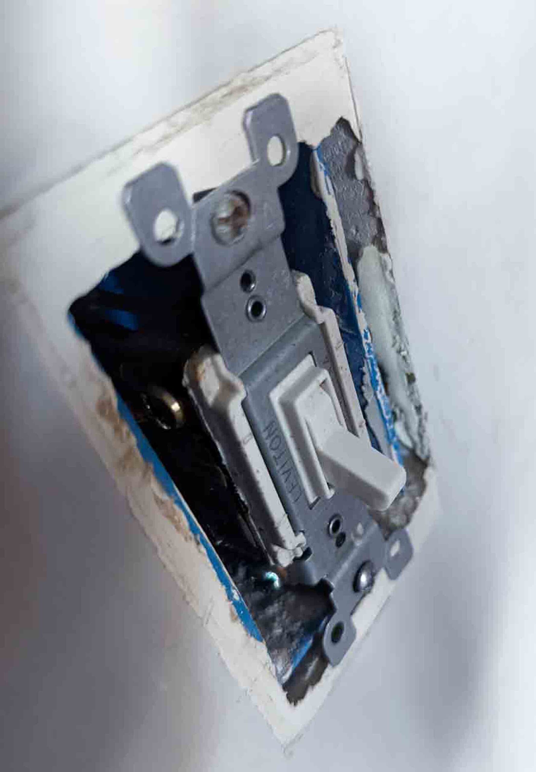 A clean light switch with grime removed with this method.