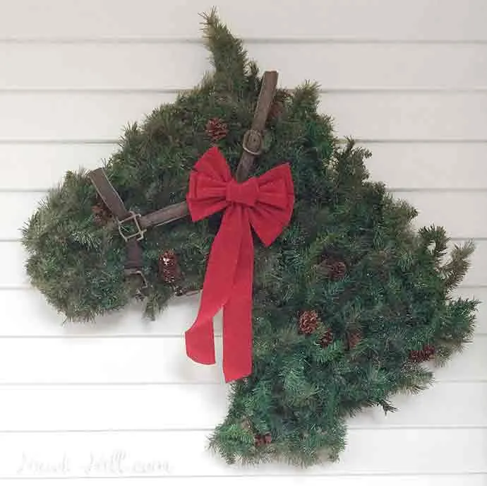 Making your own wreath is simple with these steps