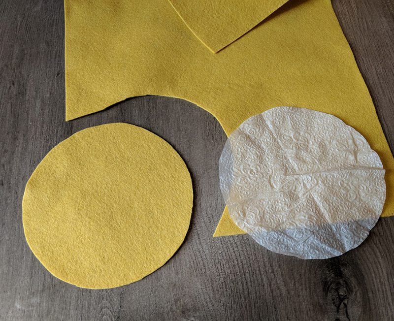 step by step tutorial for making realistic felt taco shells for play food