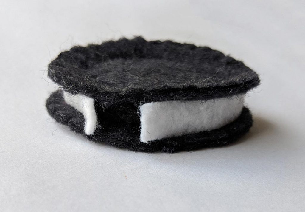 how to make a felt oreo cookie toy